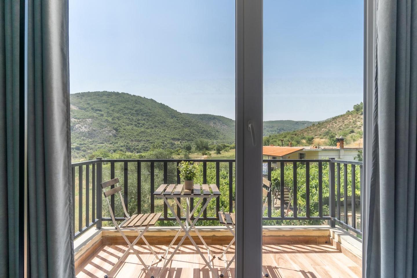 Vila Bujtina Lumo & Pool Përmet Exteriér fotografie